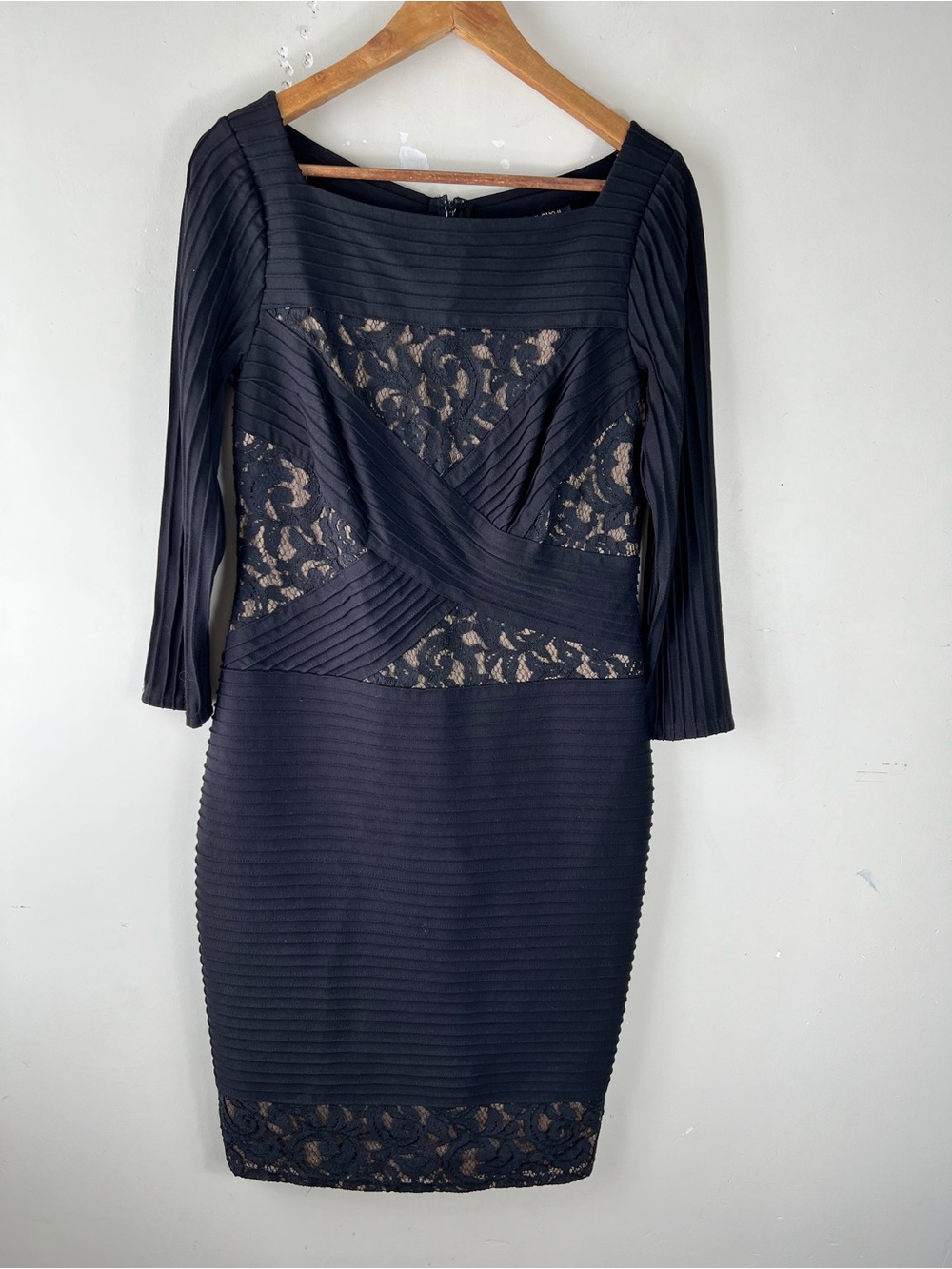Tadashi Shoji pintuck and lace illusion cocktail dress Black/Tan Size Medium